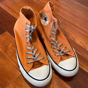 Vintage Style High Top Converse